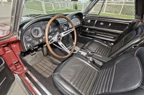Acesta e cel mai scump Chevrolet Corvette vândut vreodată la o licitaţie
